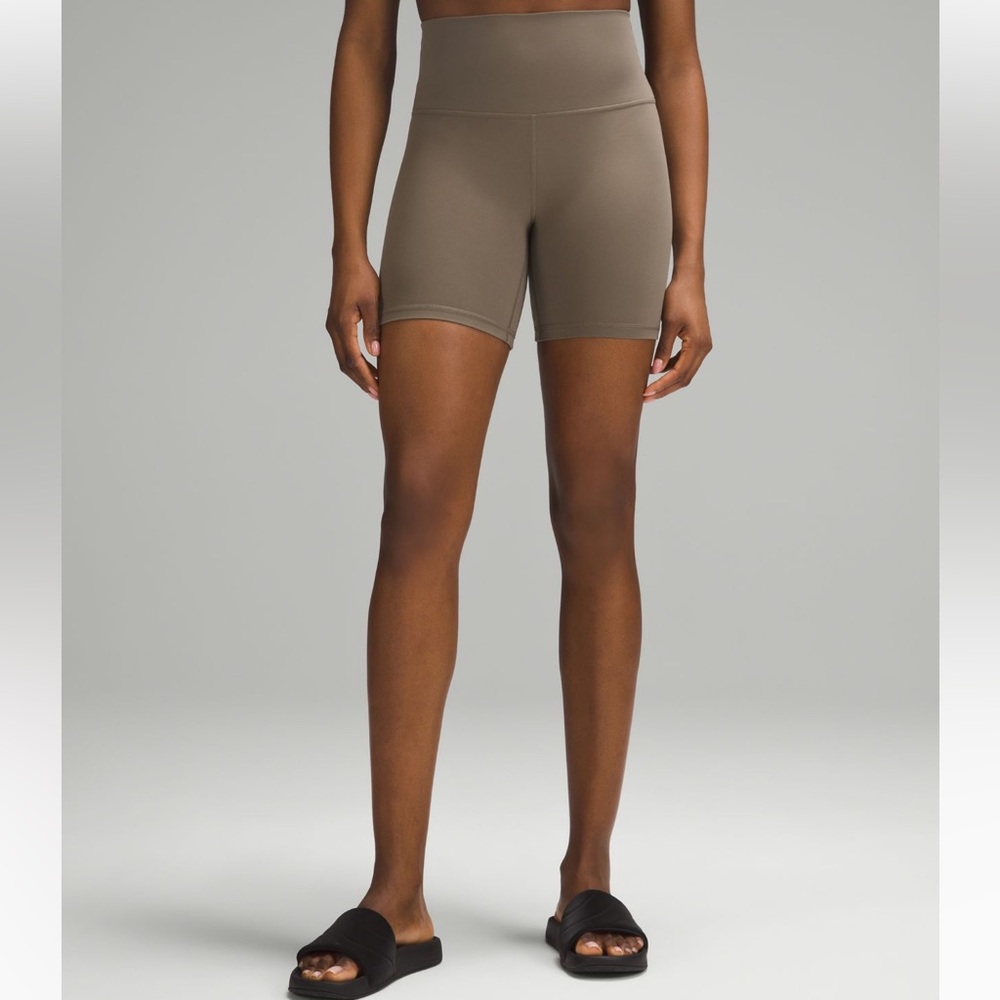 Lululemon Align High-Rise Short 6”, size 4